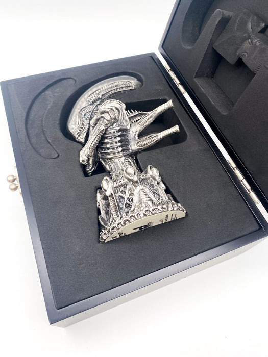 Alien Special Edition Pewter Mini Bust – Palisades toys édition limitée