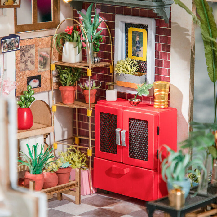 Emily s Flower Shop miniature house model 258pcs-6