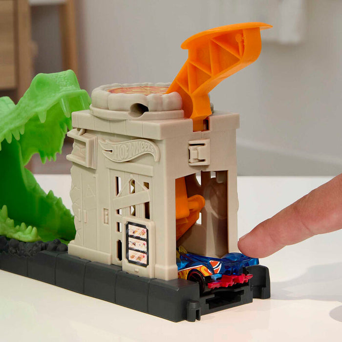 Hot Wheels City Gator Loop Attack-5