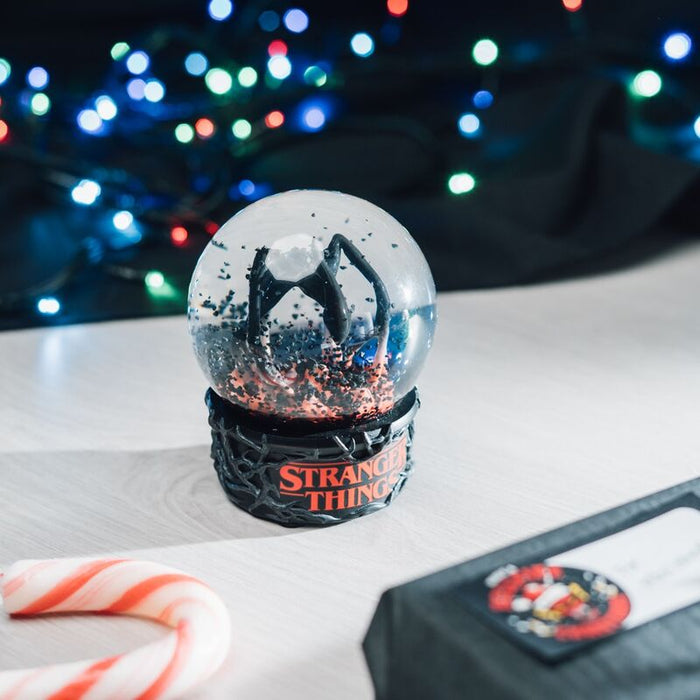 Stranger Things snowball-4
