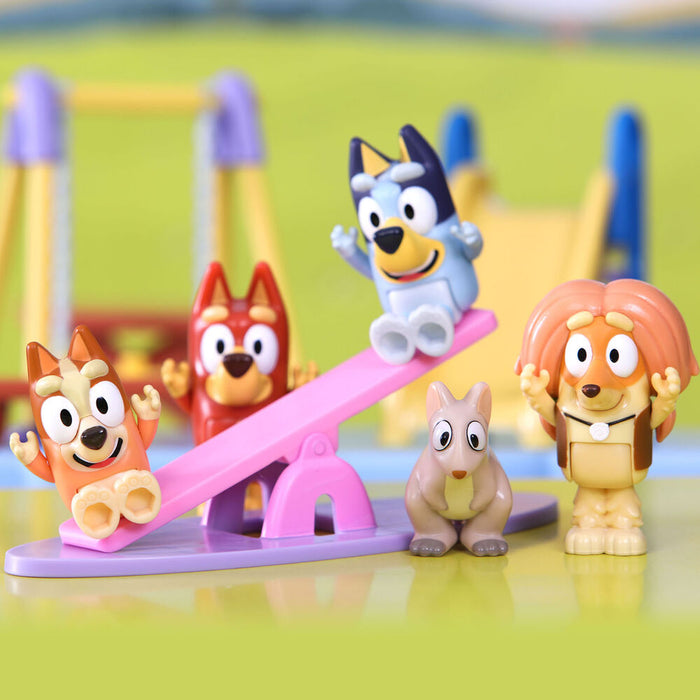 Bluey Games playset + figures-3