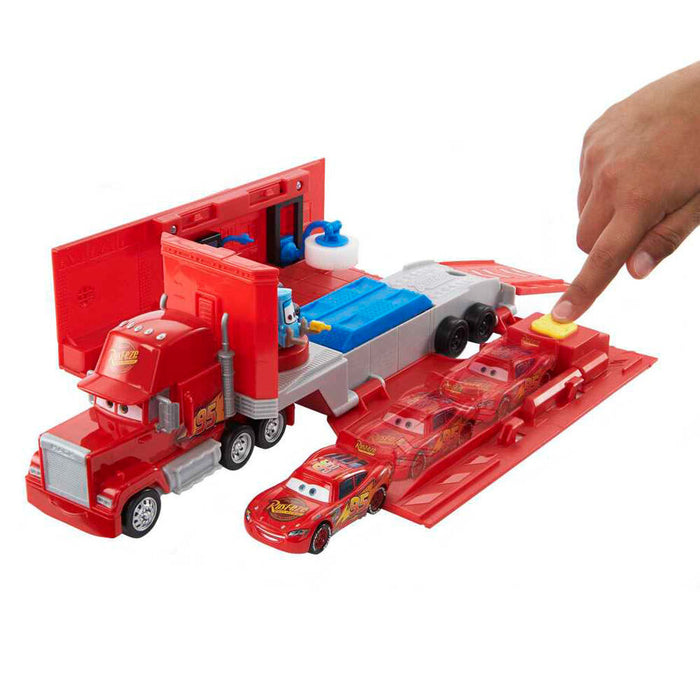 Disney Cars Transforming Mack playset-4