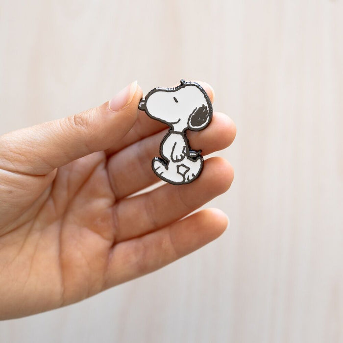 Snoopy 4 pin set-4