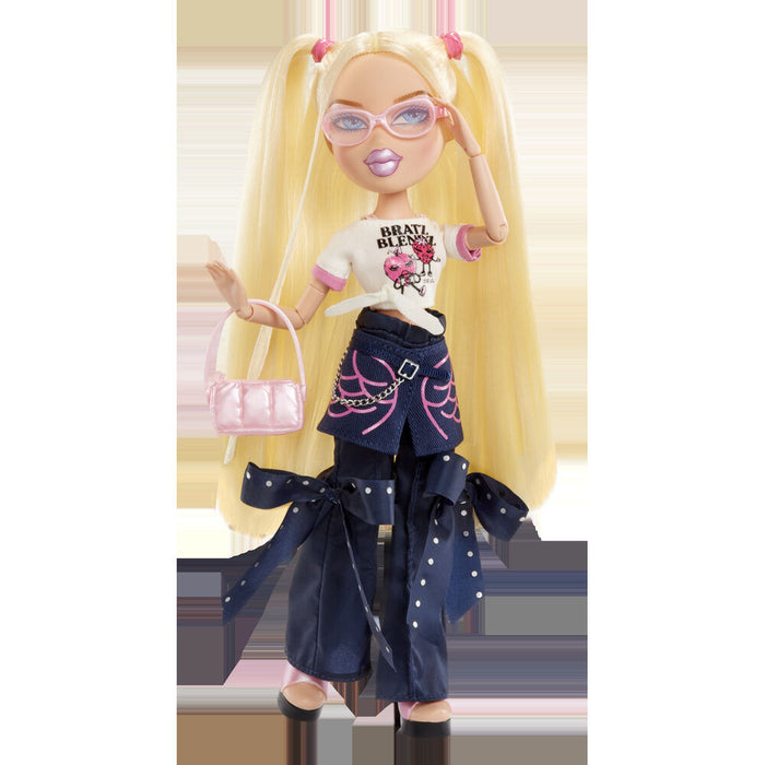 Bratz Stylin Cloe doll + t-shirt-2