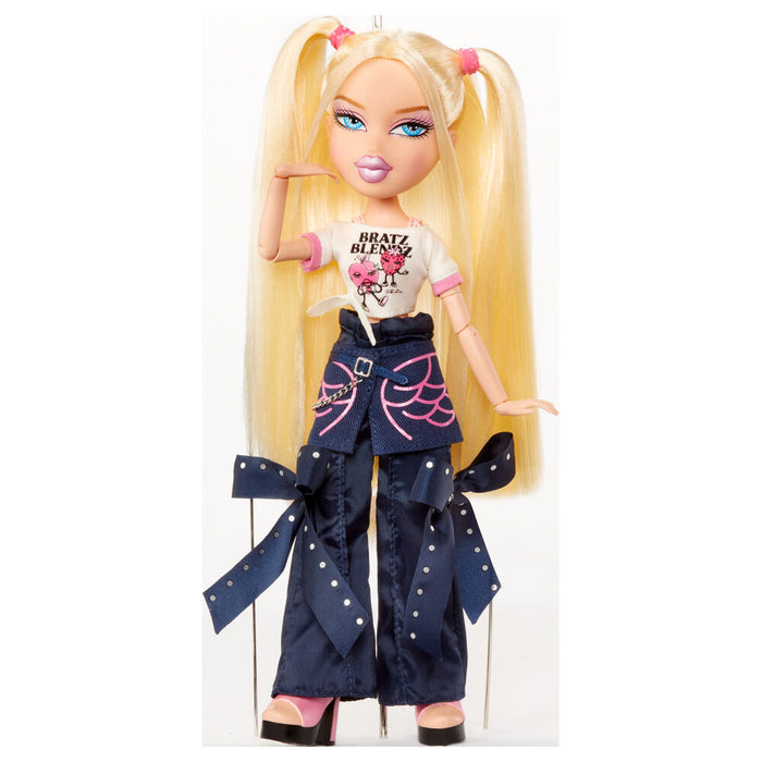 Bratz Stylin Cloe doll + t-shirt-3