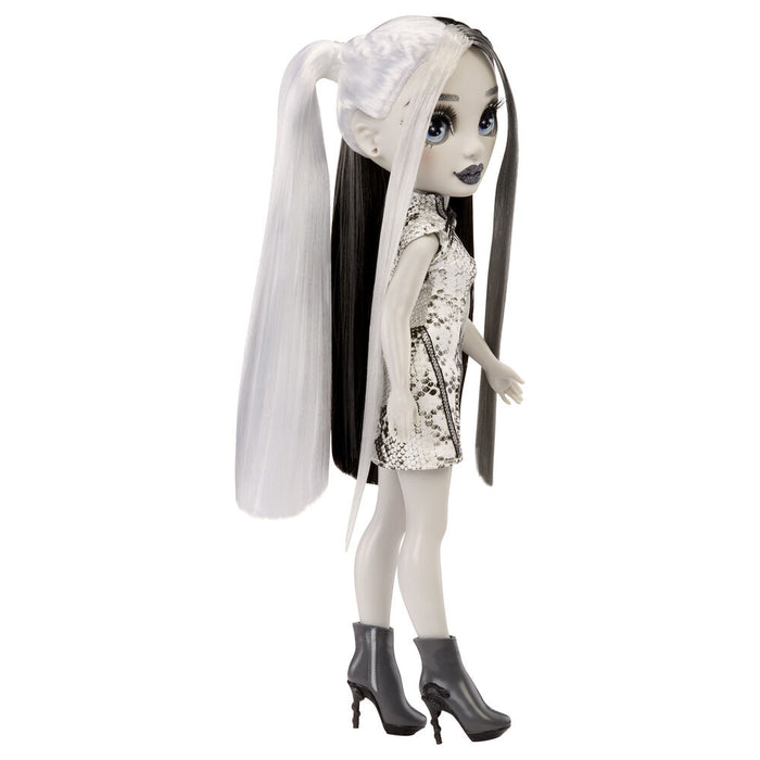 Shadow High Heather doll-4