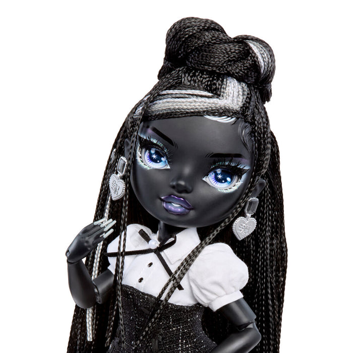 Shadow High Collector Doll Shanelle Onyx doll-5