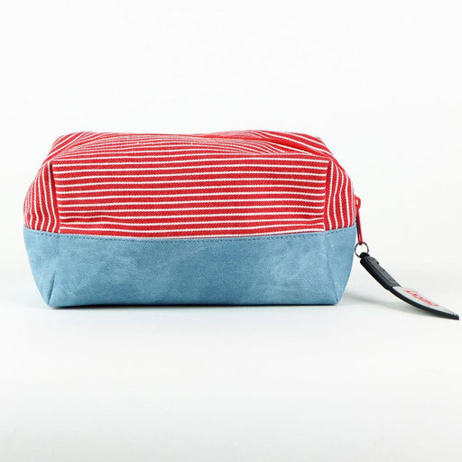 Chucky travel vanity case-1